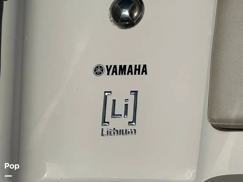 Slide: The Image of Yamaha 242S 2013 - 13444329
