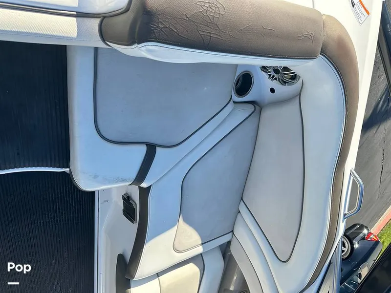 Slide: The Image of Yamaha 242S 2013 - 13444353