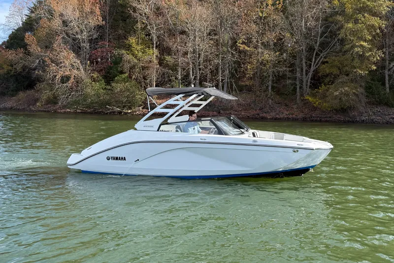 Slide: The Image of Yamaha 222SE 2026 - 5