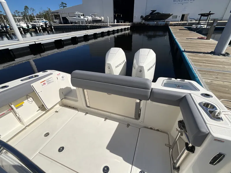 Slide: The Image of Boston Whaler 280 OUTRAGE 2023 - 10