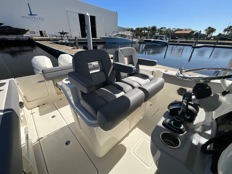 Slide: The Image of Boston Whaler 280 OUTRAGE 2023 - 43