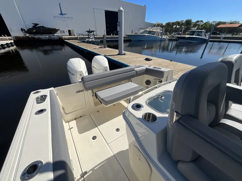 Slide: The Image of Boston Whaler 280 OUTRAGE 2023 - 7