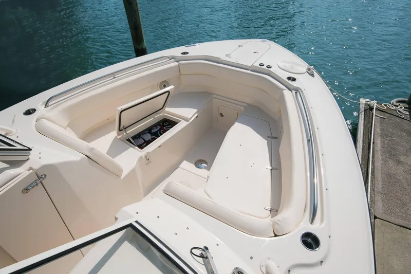 Slide: The Image of Grady-White Freedom 307 2026 - 7