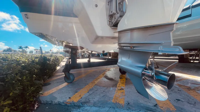 Slide: The Image of Sea Ray 21 SPX-OB 2020 - 10