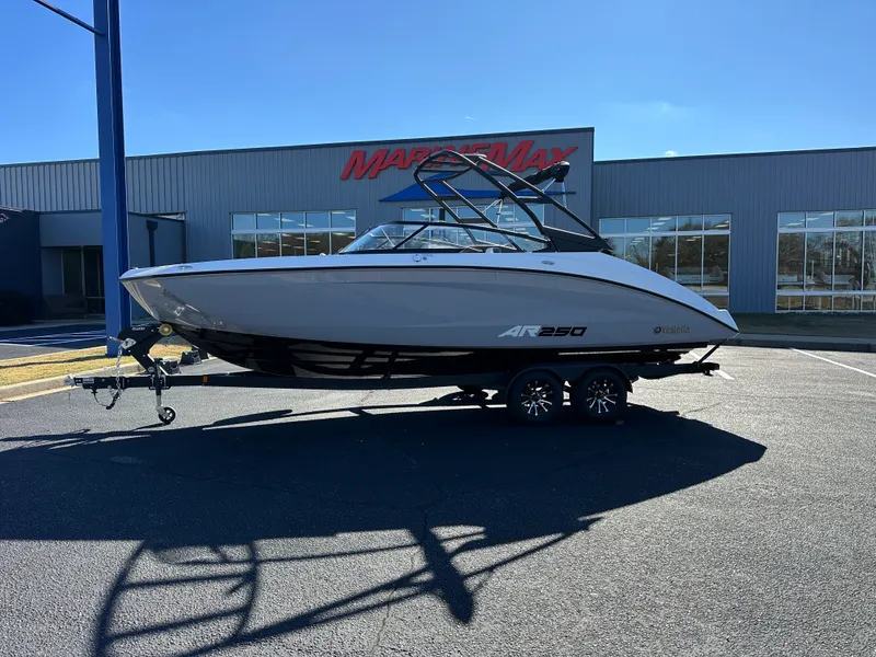 The Image of Yamaha AR250 2026 - 0