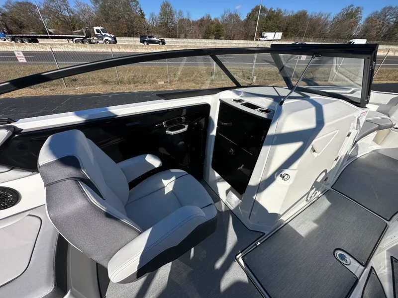 Slide: The Image of Yamaha AR250 2026 - 14