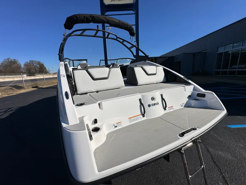 Slide: The Image of Yamaha AR250 2026 - 26