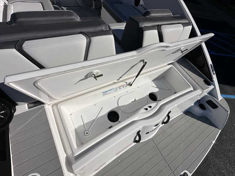 Slide: The Image of Yamaha AR250 2026 - 24