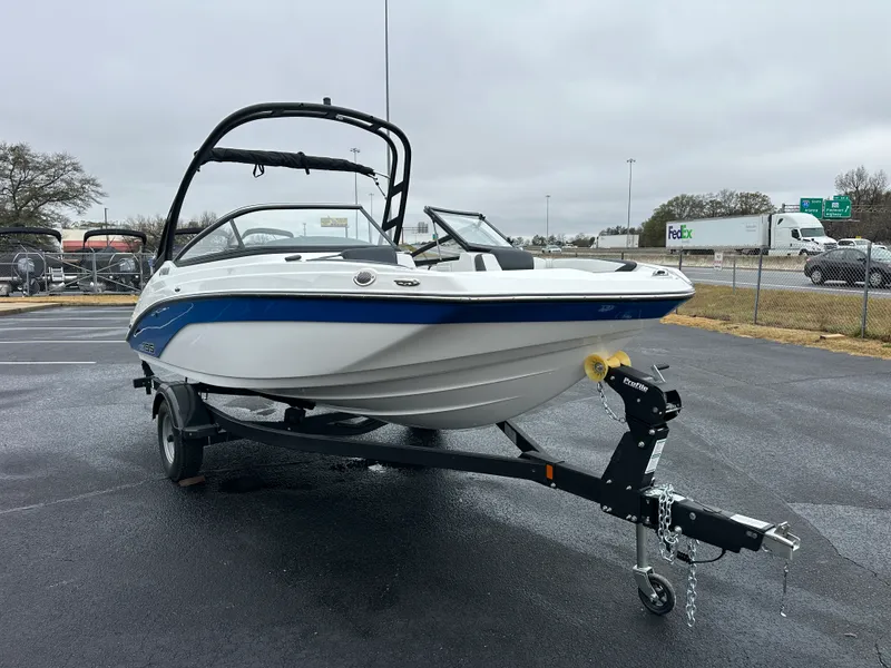 Slide: The Image of Yamaha AR195 2026 - 3