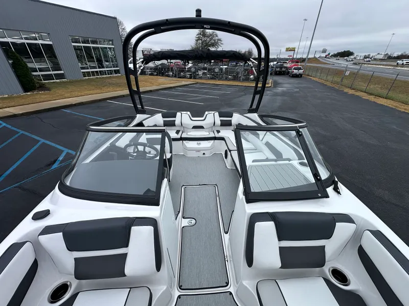 Slide: The Image of Yamaha AR195 2026 - 8