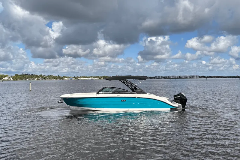 The Image of Sea Ray SDX 270 Outboard 2025 - 0