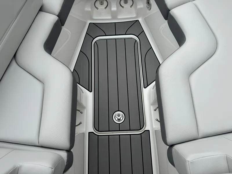 Slide: The Image of Sea Ray 280 SLX 2023 - 41