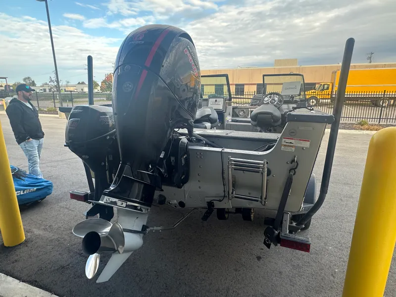 Slide: The Image of Alumacraft TROPHY 2021 - 11