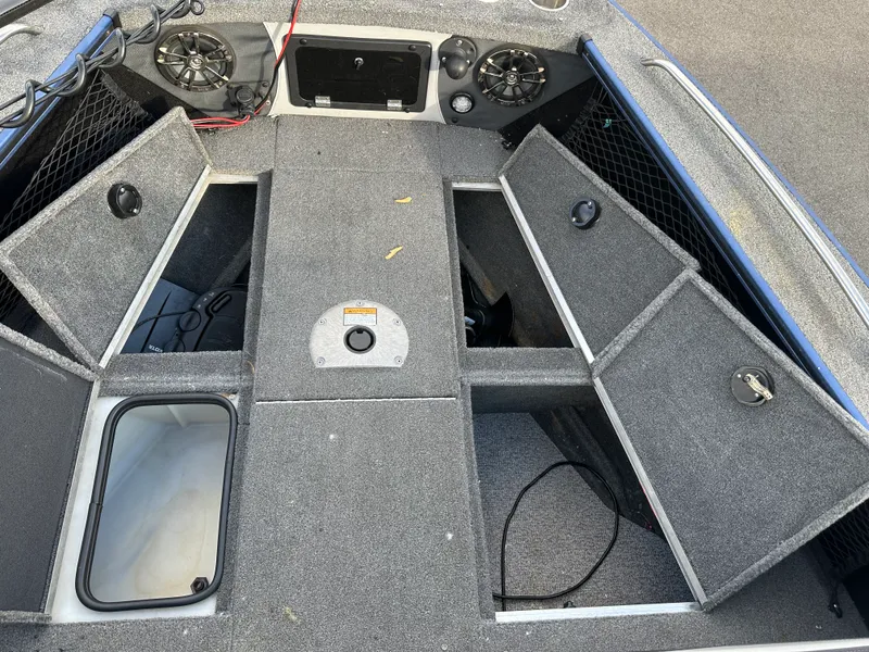 Slide: The Image of Alumacraft TROPHY 2021 - 18