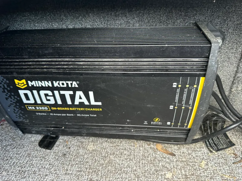 Slide: The Image of Alumacraft TROPHY 2021 - 19