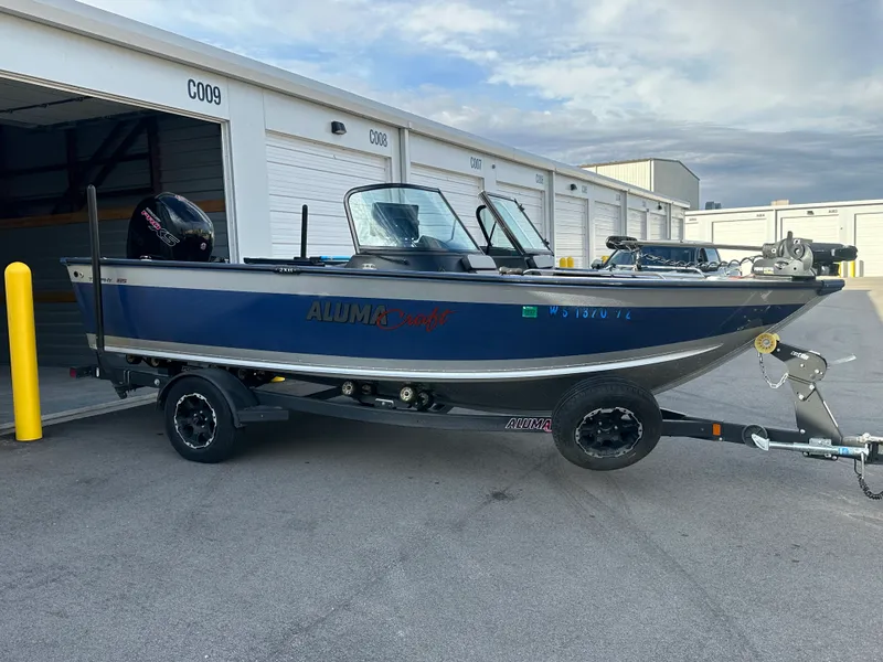 Slide: The Image of Alumacraft TROPHY 2021 - 2