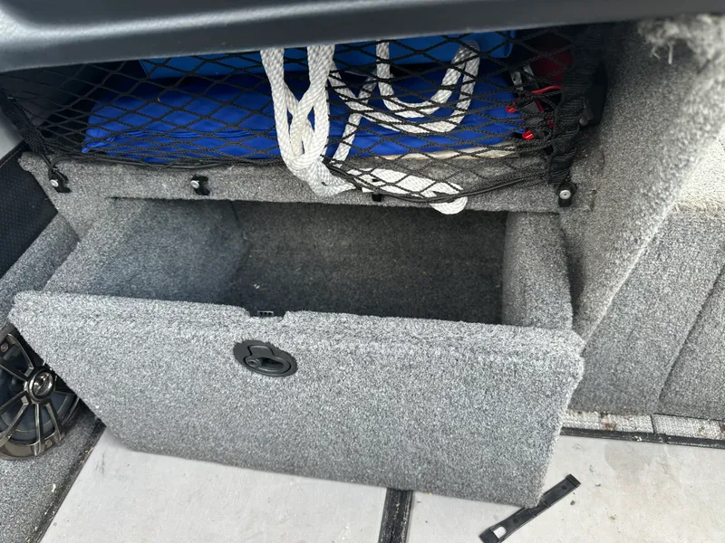 Slide: The Image of Alumacraft TROPHY 2021 - 37