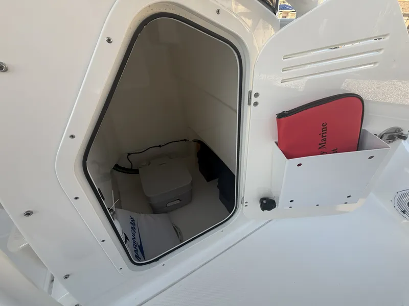 Slide: The Image of Boston Whaler 210 MONTAUK 2024 - 25