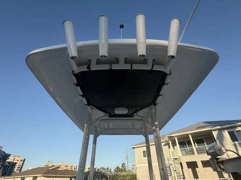 Slide: The Image of Boston Whaler 210 MONTAUK 2024 - 36