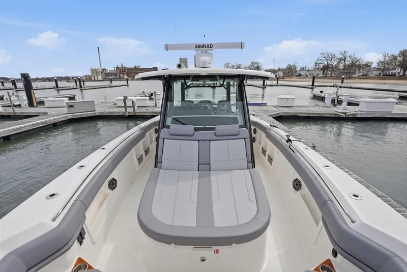 Slide: The Image of Boston Whaler 380 Outrage 2026 - 24