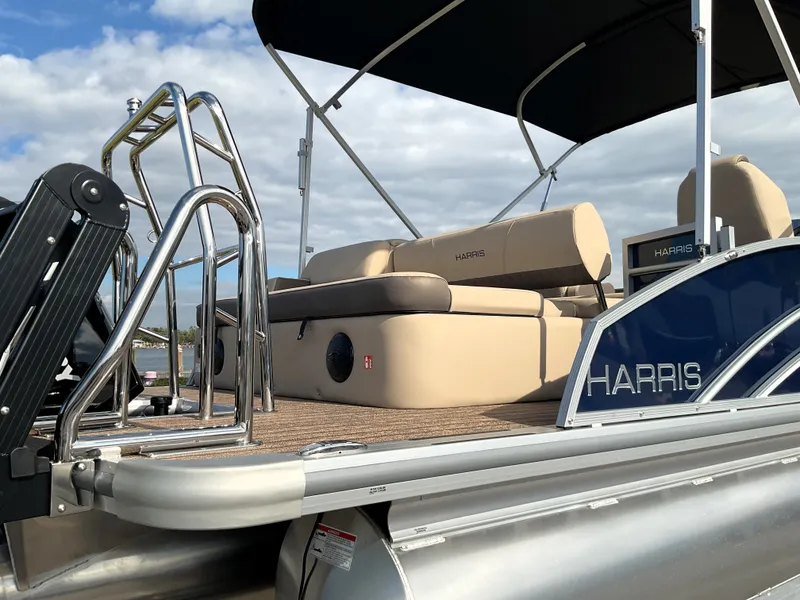 Slide: The Image of Harris Cruiser 250 2026 - 5