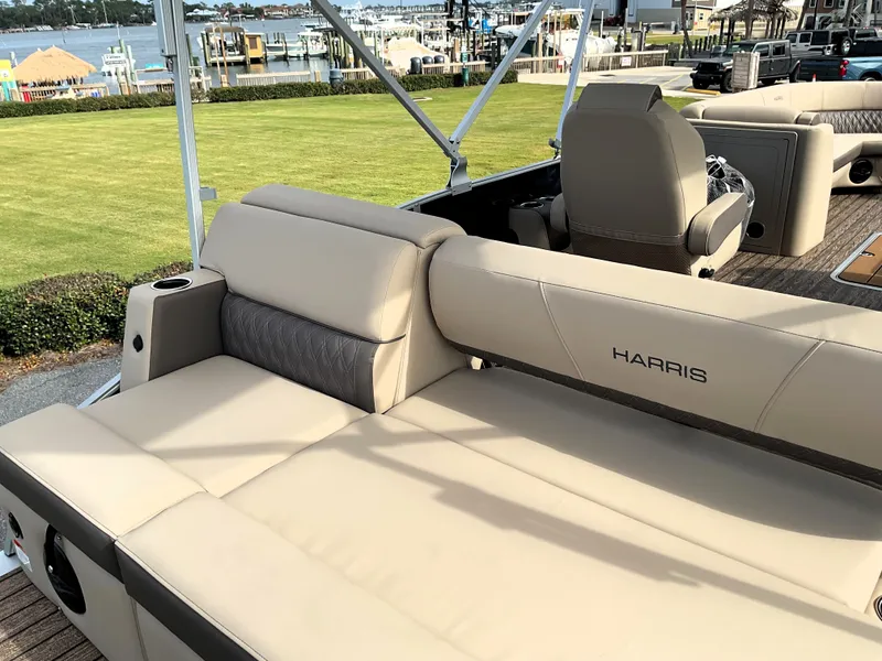 Slide: The Image of Harris Cruiser 250 2026 - 8