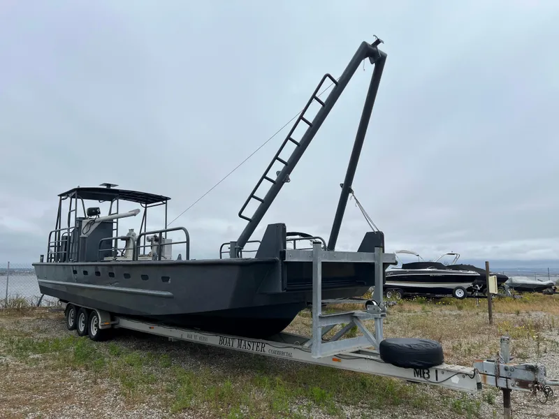 The Image of SeaArk 35 Aluminum Work Boat with A-Frame 2004 - 0
