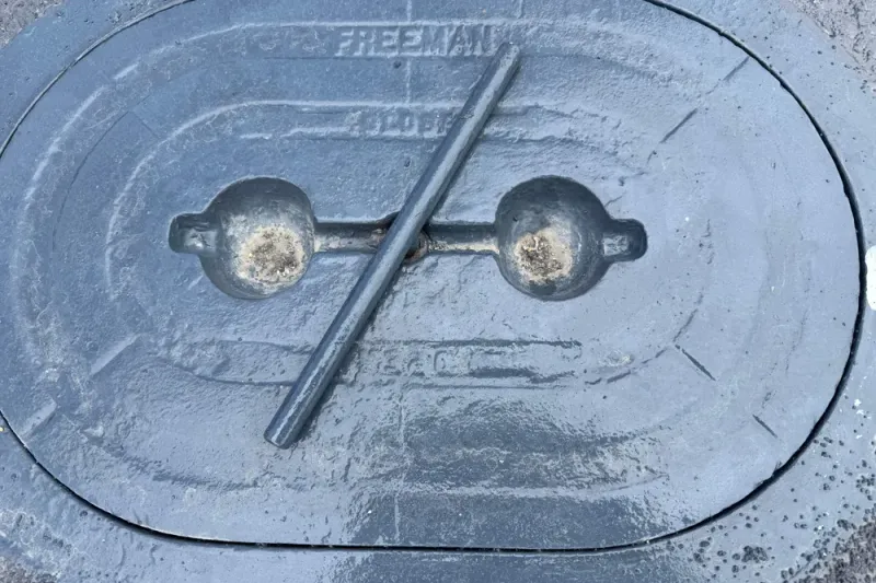 Slide: The Image of SeaArk 35 Aluminum Work Boat with A-Frame 2004 - 9