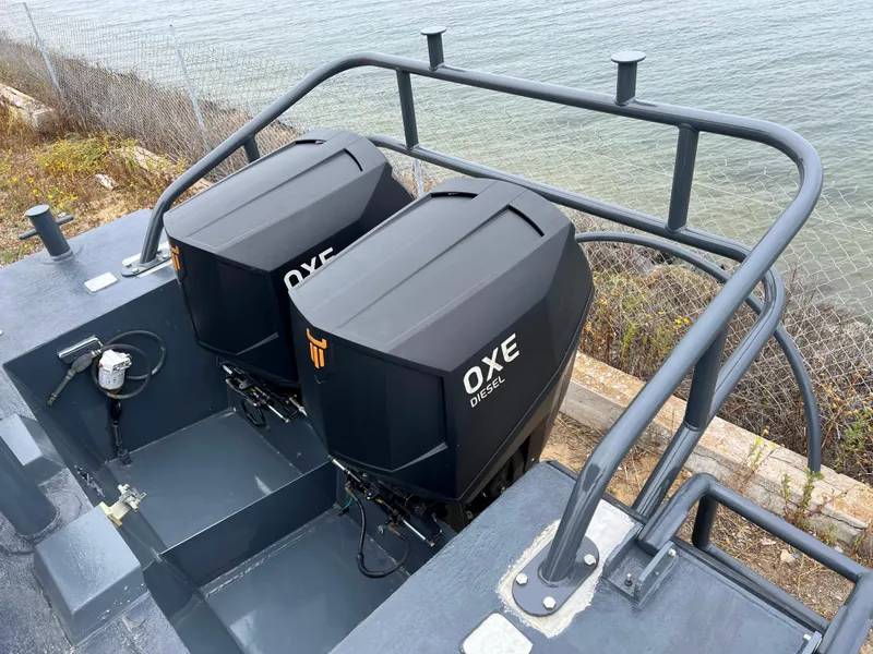 Slide: The Image of SeaArk 35 Aluminum Work Boat with A-Frame 2004 - 3