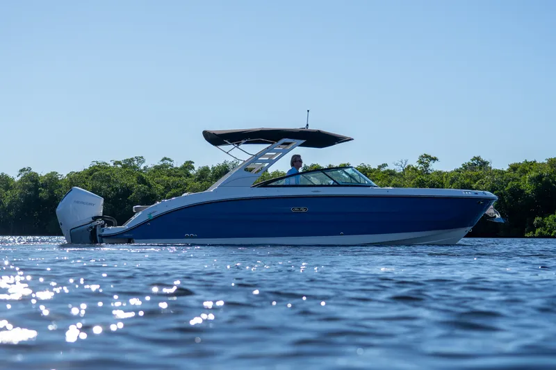 Slide: The Image of Sea Ray SDX 270 Outboard 2026 - 24