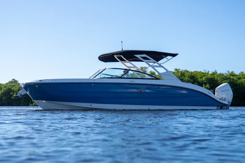 Slide: The Image of Sea Ray SDX 270 Outboard 2026 - 27