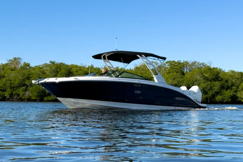 Slide: The Image of Sea Ray SDX 290 Outboard 2026 - 25