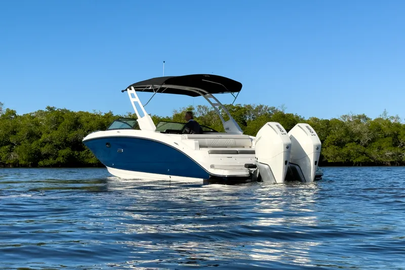 Slide: The Image of Sea Ray SDX 290 Outboard 2026 - 30