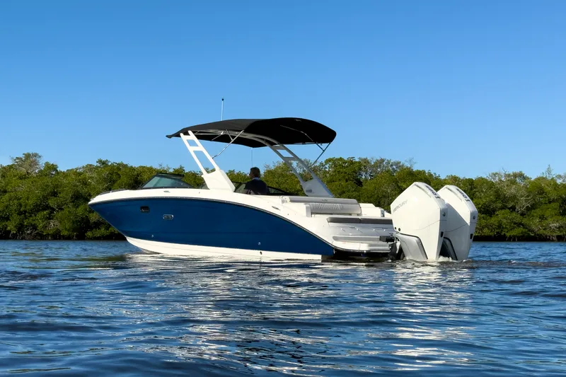 Slide: The Image of Sea Ray SDX 290 Outboard 2026 - 31