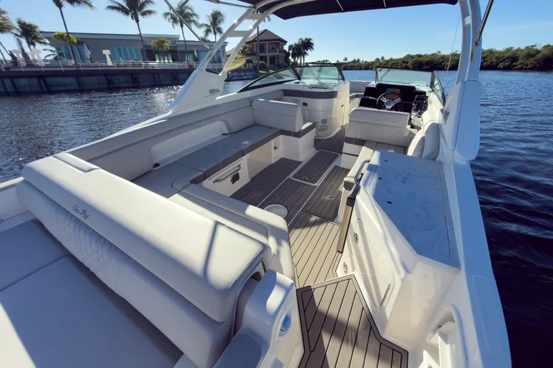 Slide: The Image of Sea Ray SDX 290 Outboard 2026 - 6