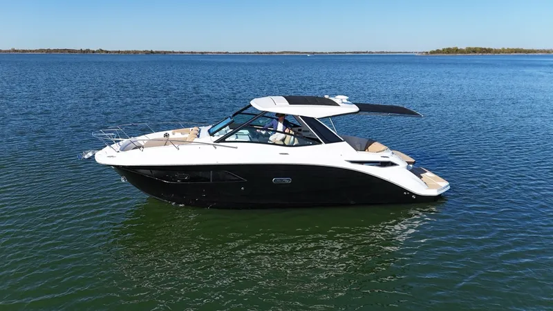 The Image of Sea Ray Sundancer 320 2026 - 0
