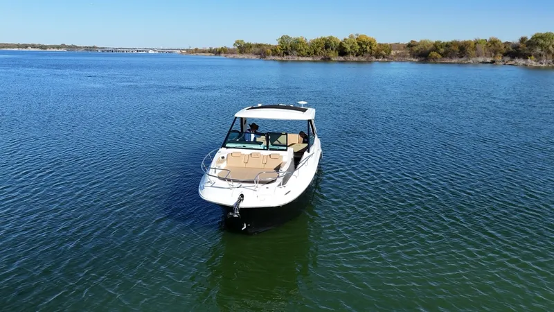 Slide: The Image of Sea Ray Sundancer 320 2026 - 3
