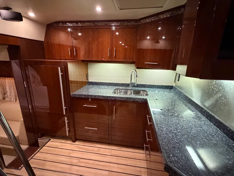 Slide: The Image of Regal 52 SPORT COUPE 2014 - 21