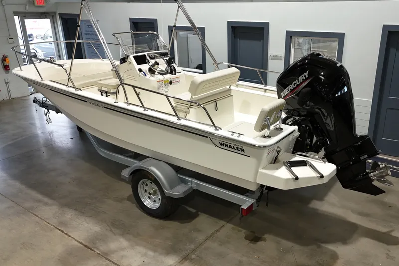 Slide: The Image of Boston Whaler 170 Montauk 2026 - 2