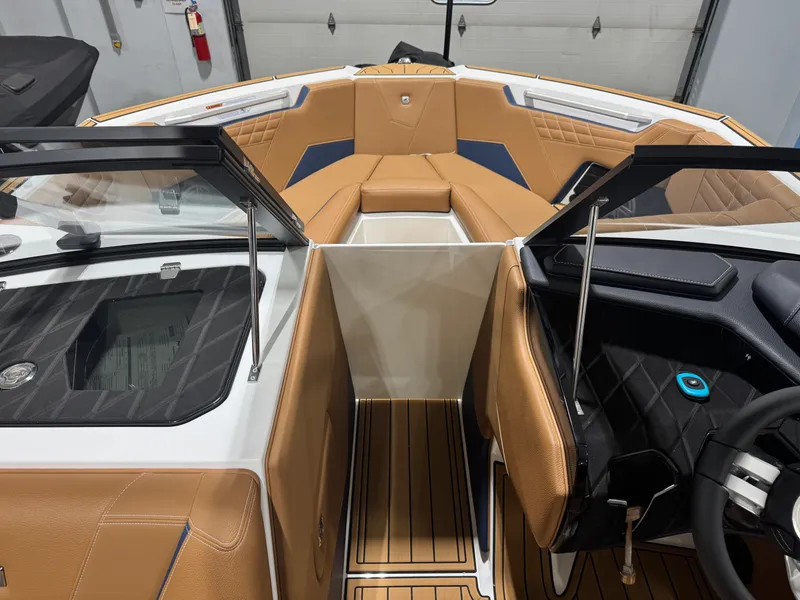 Slide: The Image of Nautique Super Air Nautique S23 2026 - 39