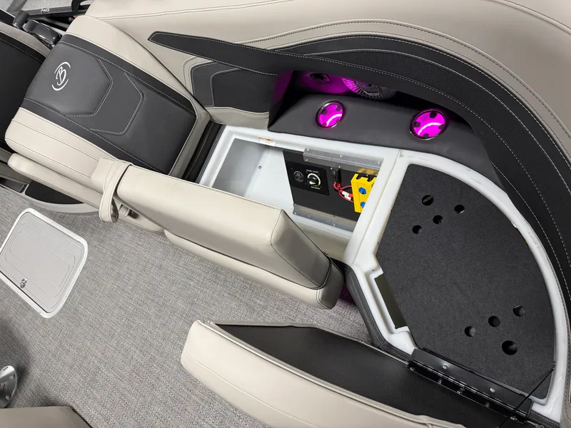 Slide: The Image of Barletta Cabrio 22 QC 2026 - 23