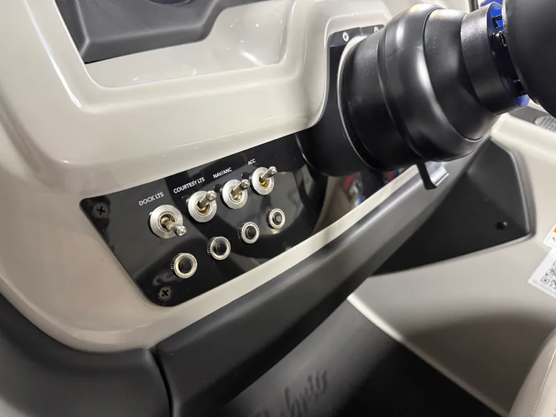 Slide: The Image of Barletta Cabrio 22 QC 2026 - 31