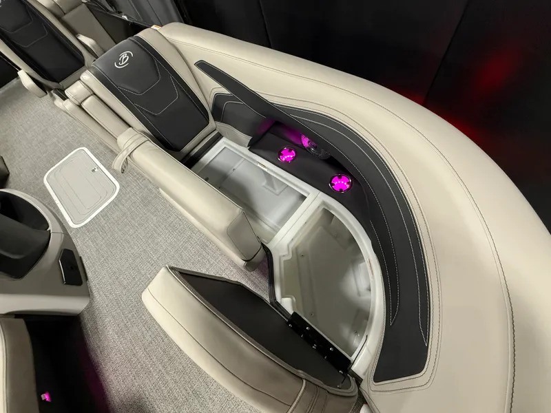 Slide: The Image of Barletta Cabrio 22 QC 2026 - 52