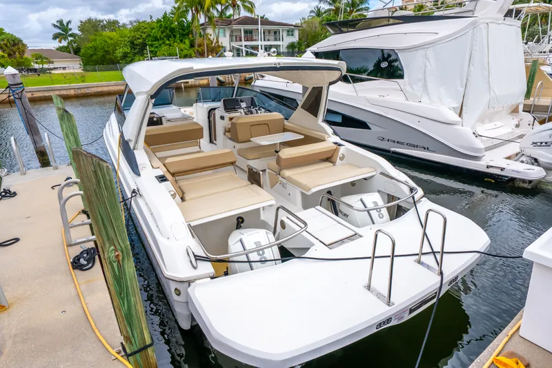 Slide: The Image of Aquila 32 2020 - 2