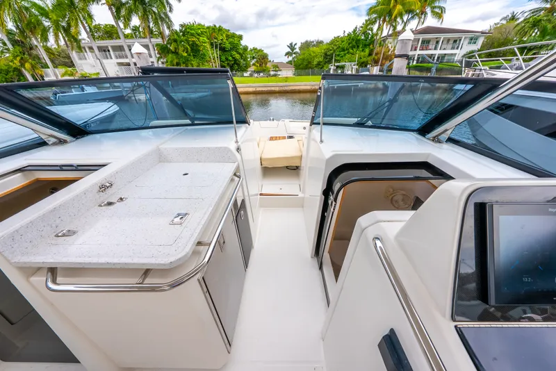 Slide: The Image of Aquila 32 2020 - 32