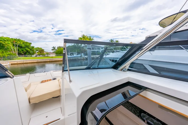 Slide: The Image of Aquila 32 2020 - 35