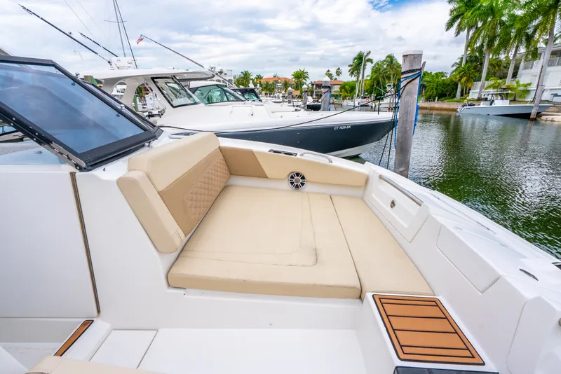 Slide: The Image of Aquila 32 2020 - 39