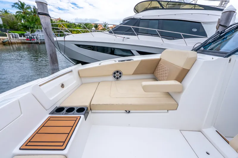 Slide: The Image of Aquila 32 2020 - 46