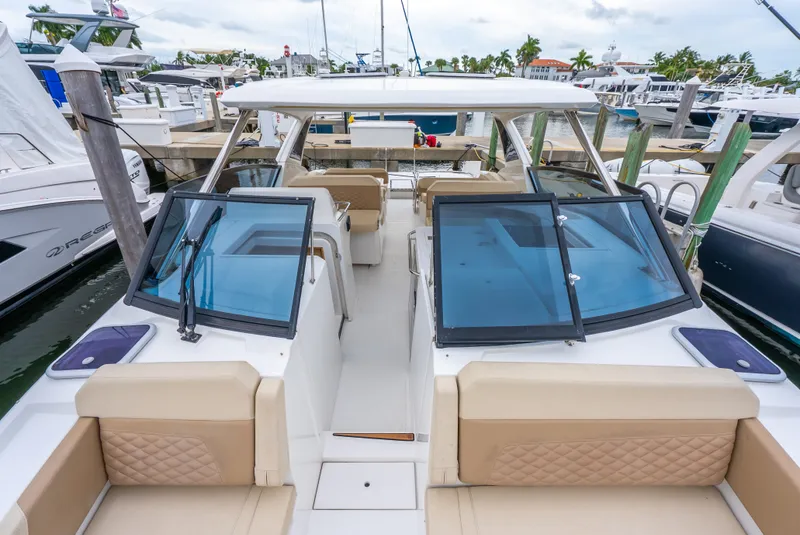 Slide: The Image of Aquila 32 2020 - 52