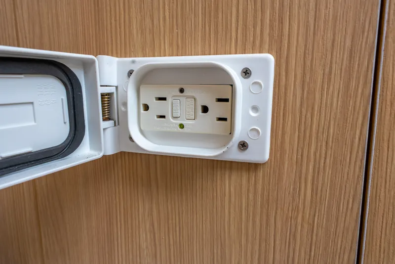 Slide: The Image of Aquila 32 2020 - 58